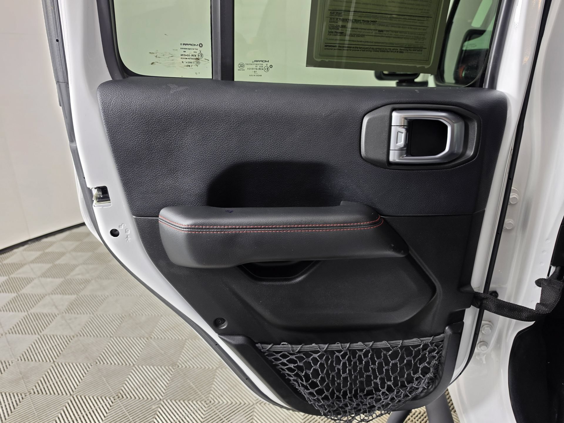 Used 2019 Jeep Wrangler Unlimited Rubicon AWD/4WD image 38