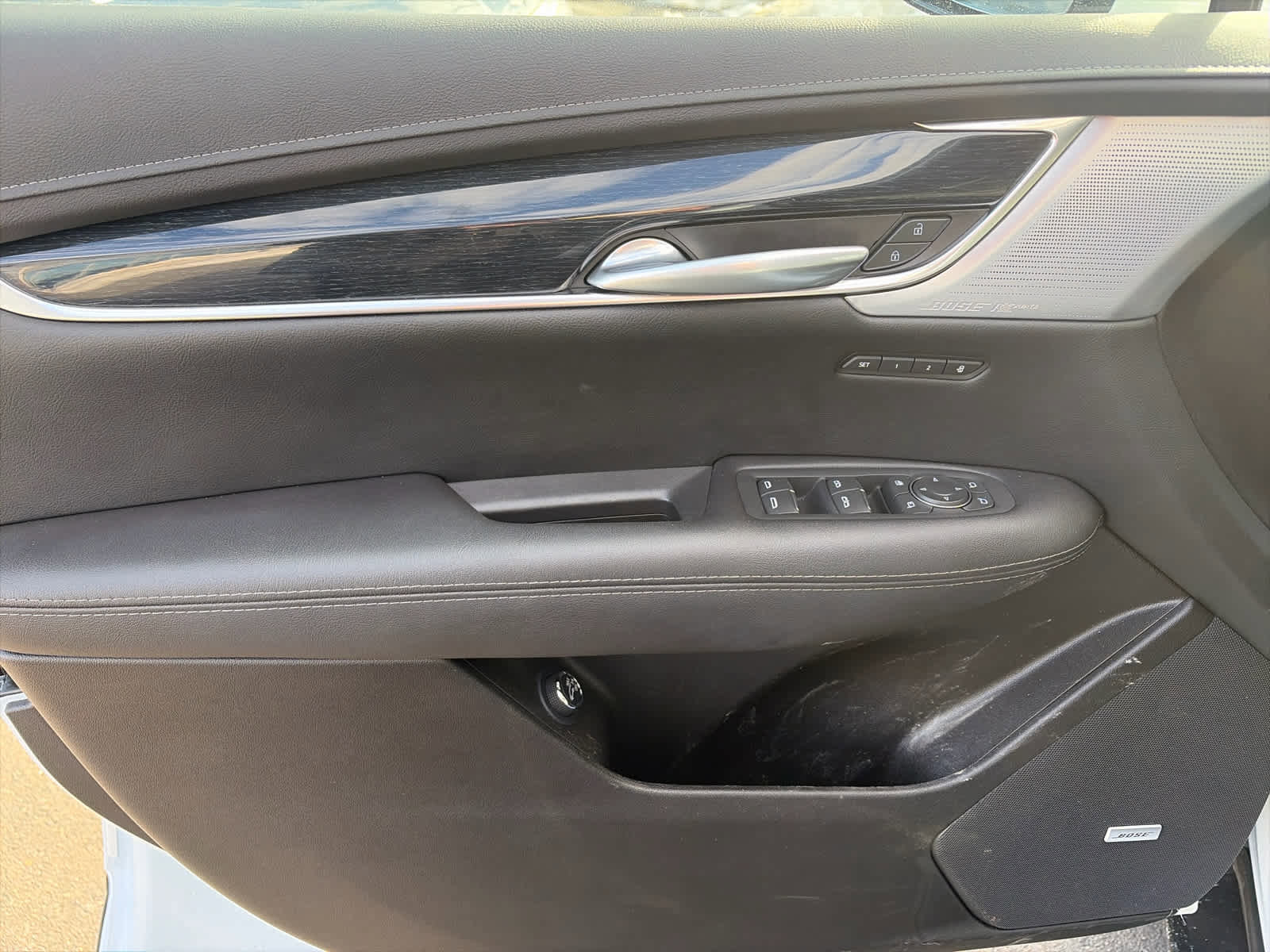 Used 2025 Cadillac XT5 Premium Luxury image 25