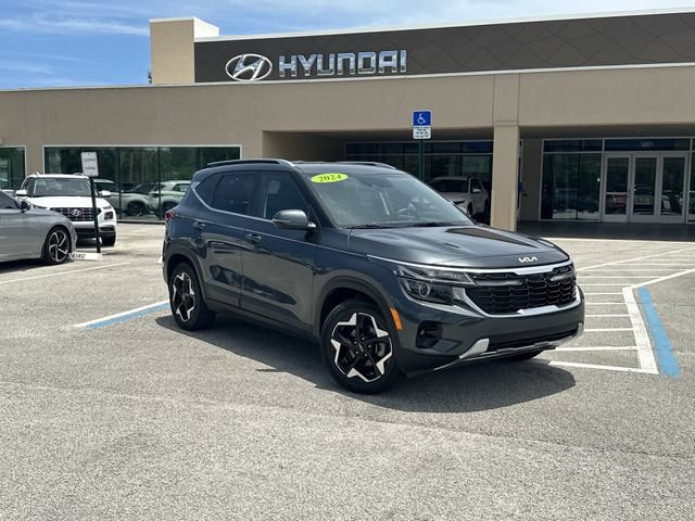 Used 2024 Kia Seltos EX
