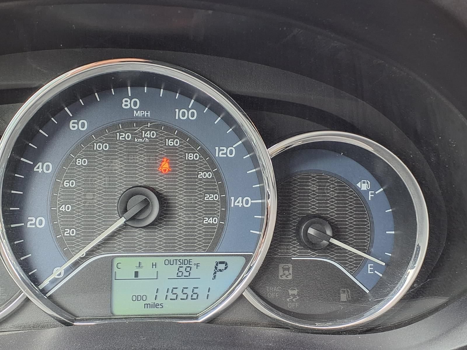 Used 2015 Toyota Corolla LE FWD image 17