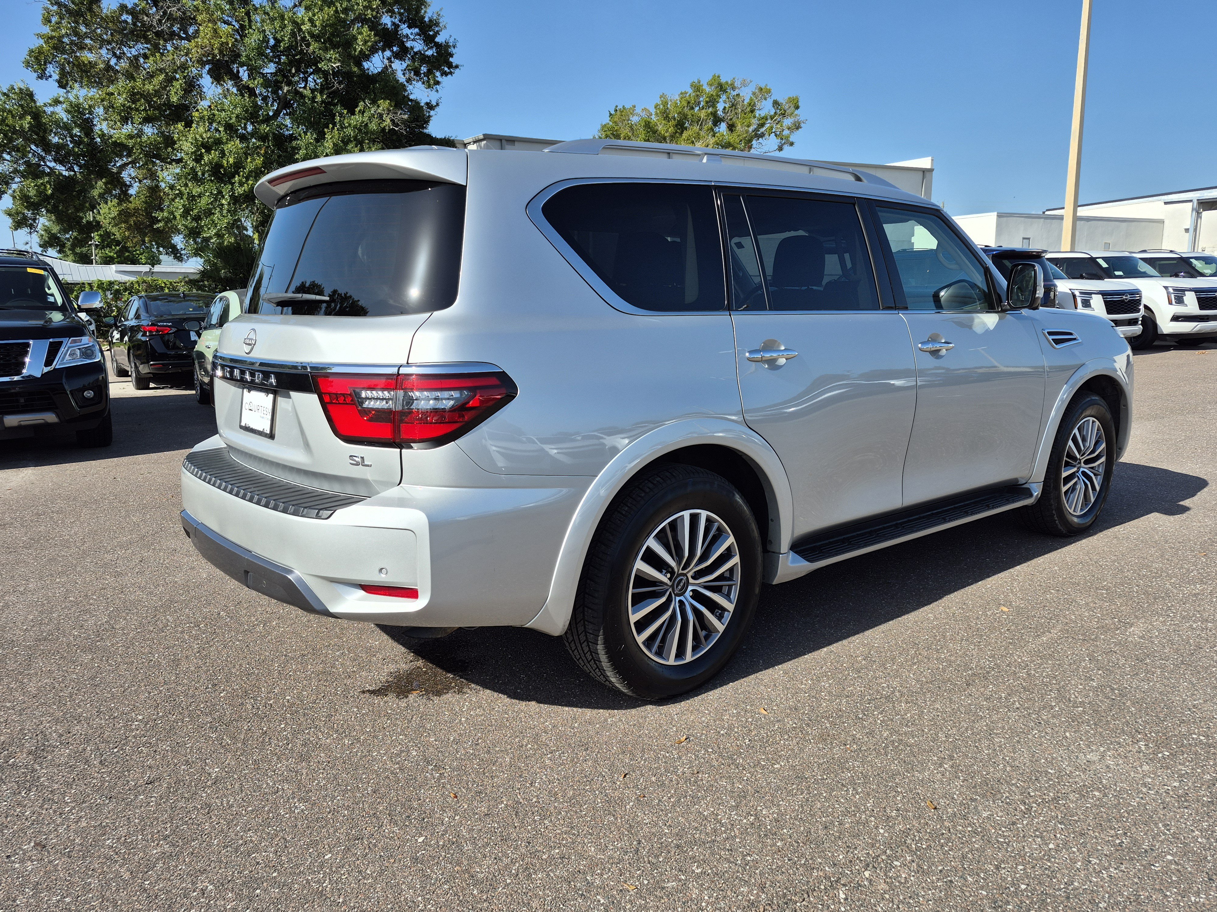 Certified 2024 Nissan Armada SL w/ Captain's Chairs Package RWD image 8