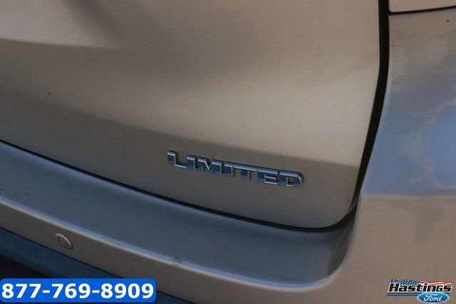 Used 2015 Toyota Highlander Limited w/ Driver Technology Package FWD image 8
