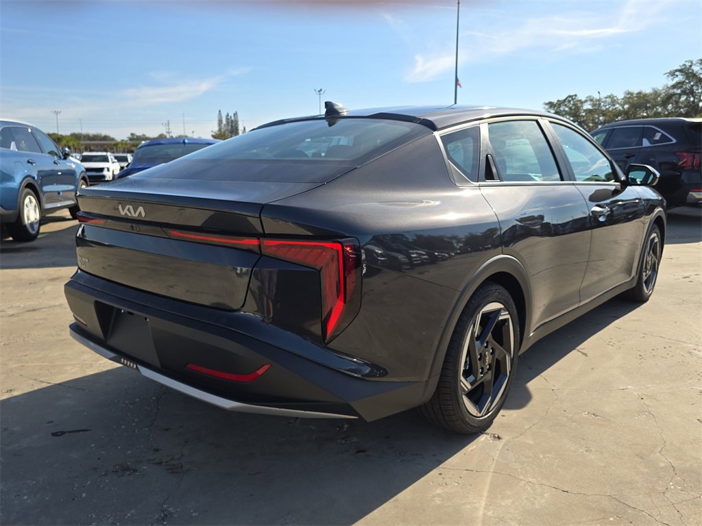 New 2025 Kia K4 EX image 8