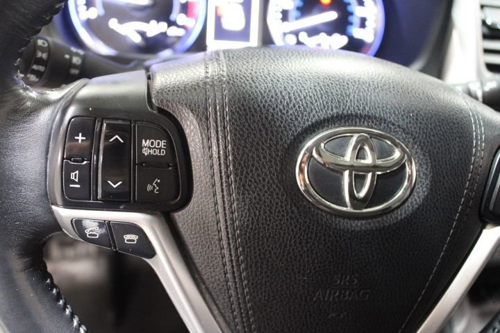 Used 2015 Toyota Highlander XLE image 37