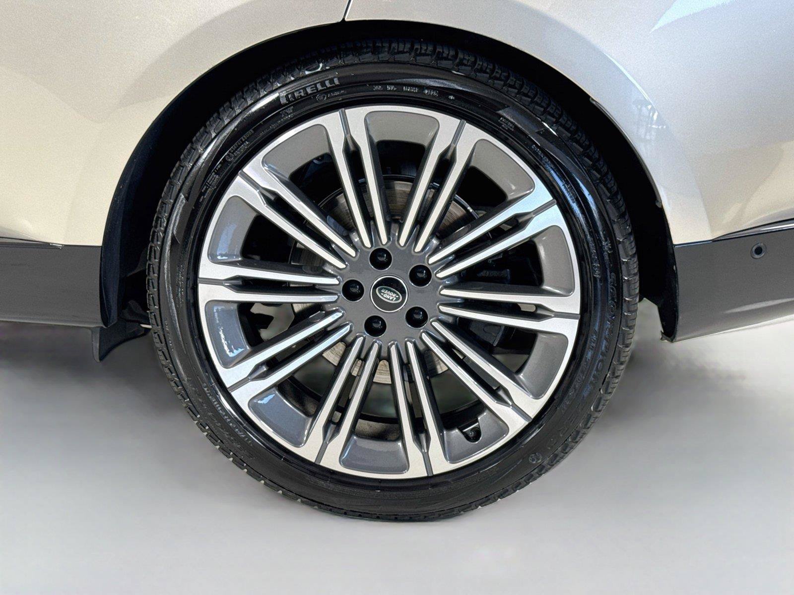 Used 2024 Land Rover Range Rover SE AWD/4WD image 38