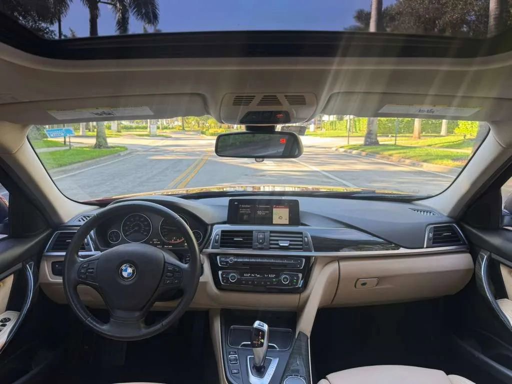 Used 2018 BMW 320i xDrive Sedan image 7