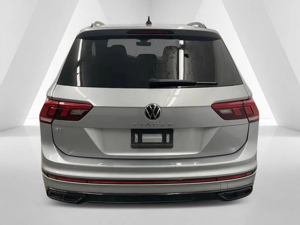 Used 2024 Volkswagen Tiguan SE R-Line image 6