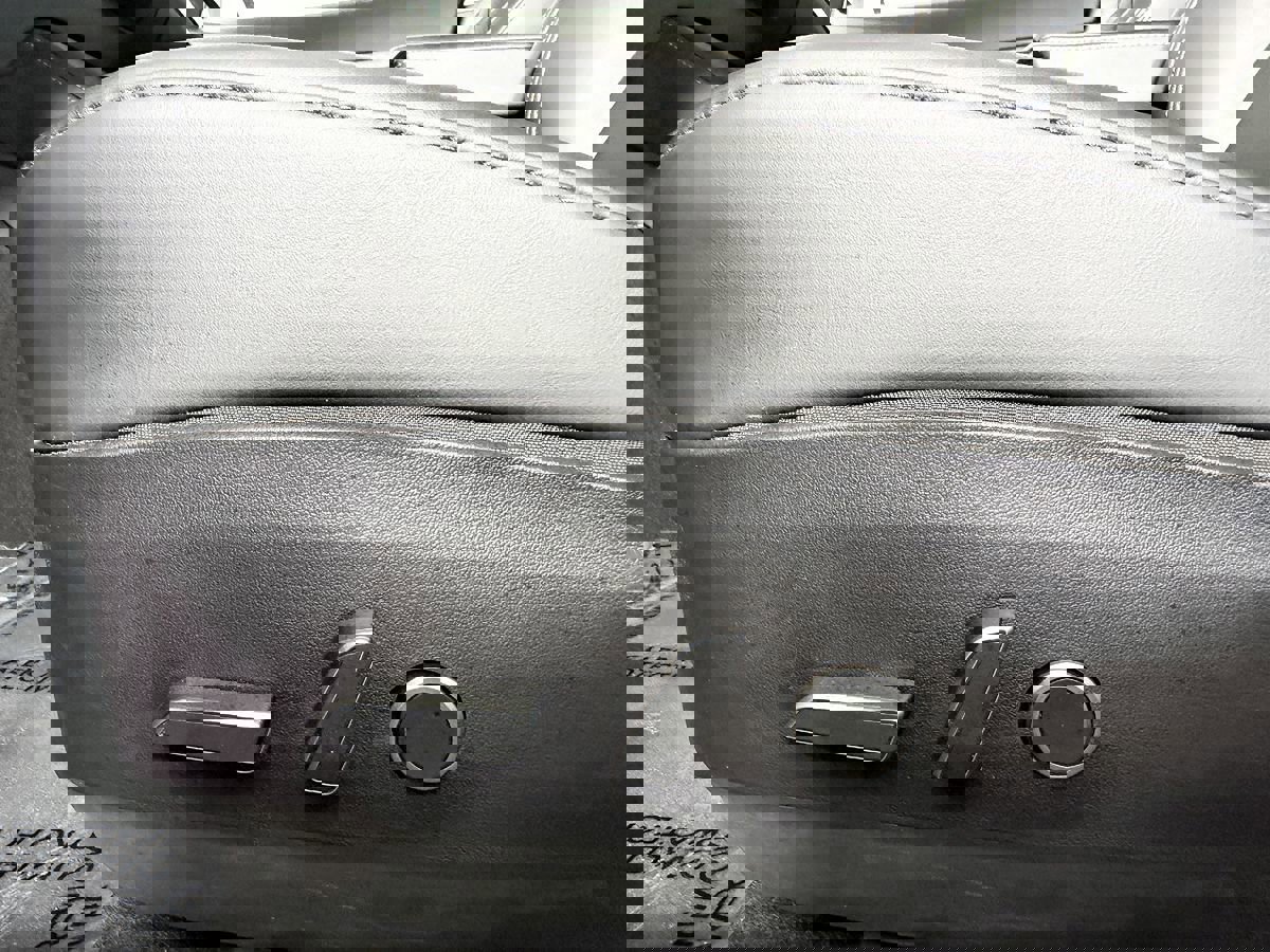 Used 2021 Tesla Model 3 Standard Range Plus image 31