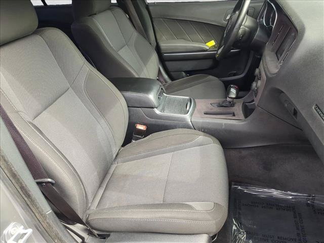 Used 2017 Dodge Charger SXT RWD image 19