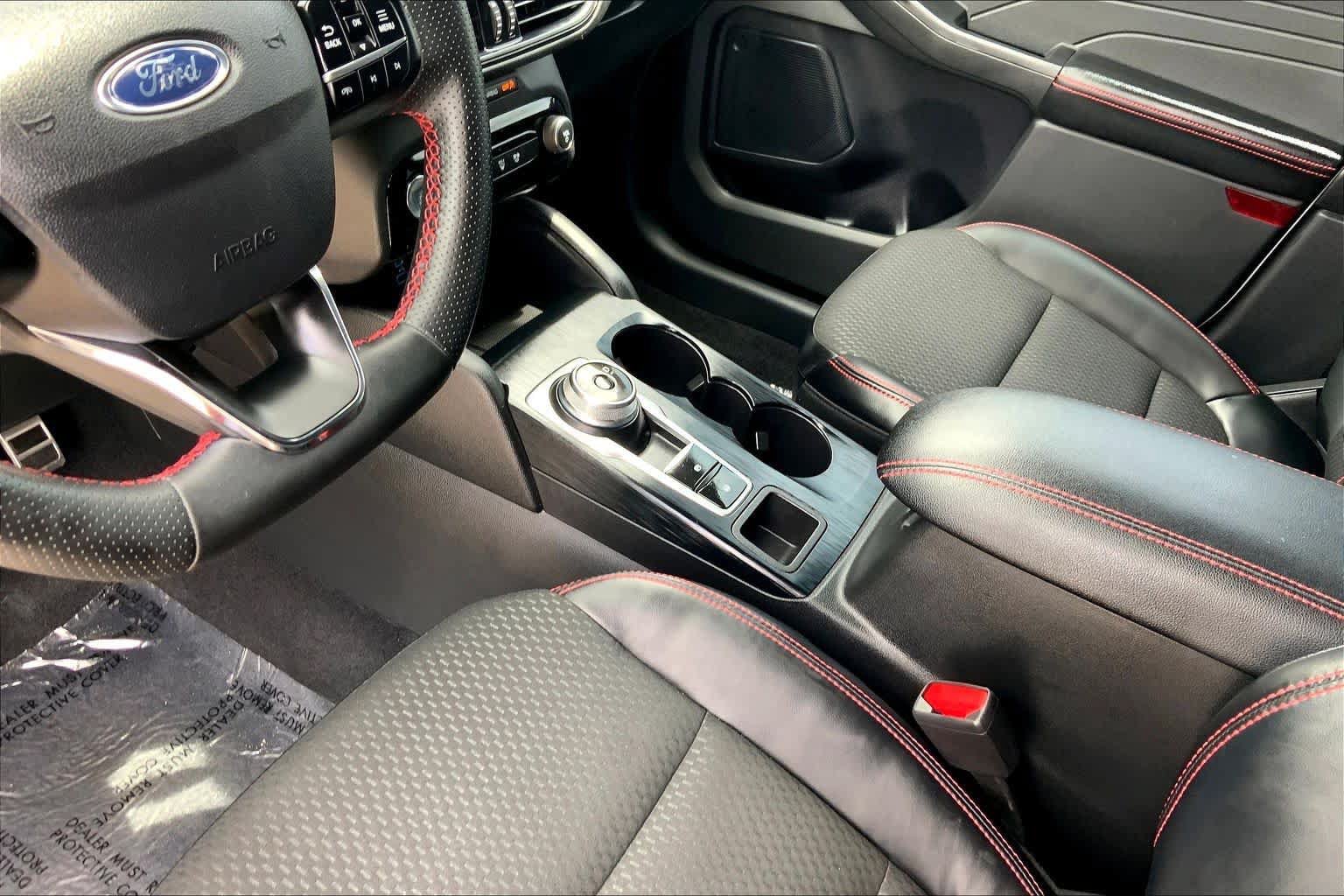 Used 2023 Ford Escape ST-Line w/ Tech Pack #1 FWD image 15