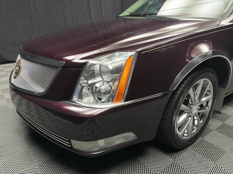 Used 2008 Cadillac DTS Luxury I FWD image 10