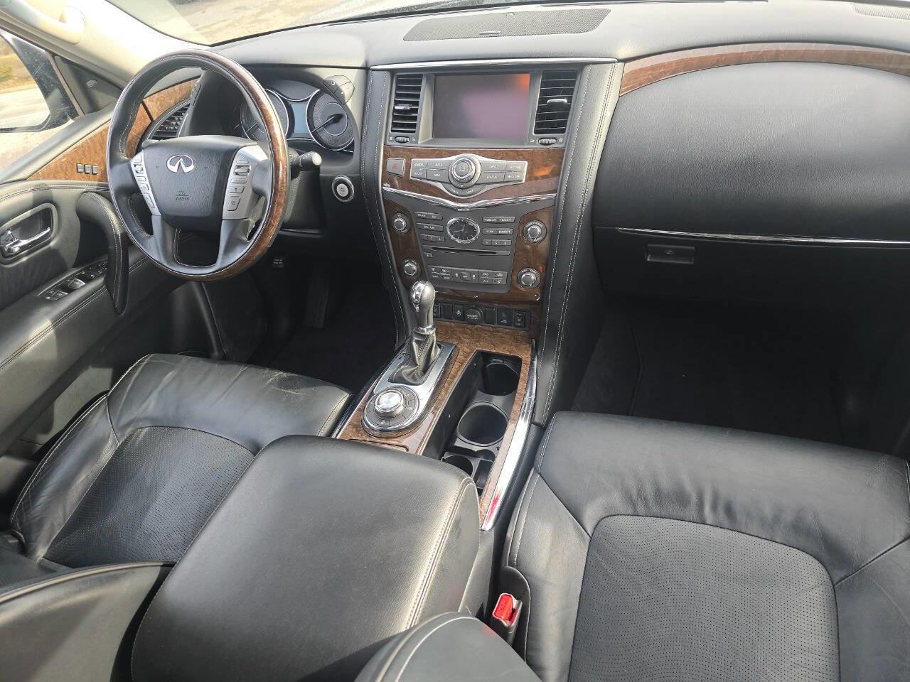 Used 2017 INFINITI QX80 4WD w/ Driver Assistance Package image 11