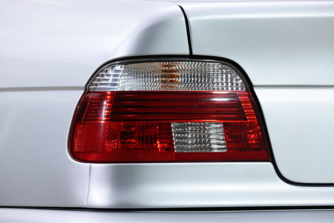 Used 2003 BMW M5 image 20