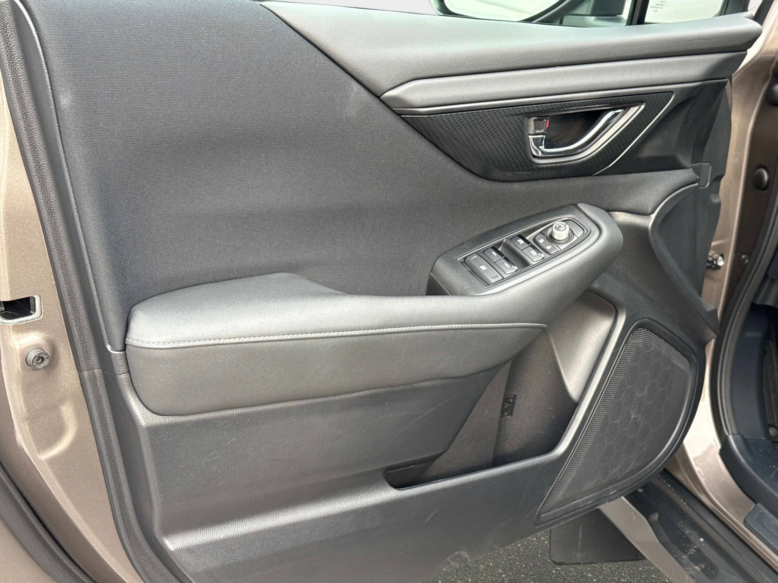 Used 2024 Subaru Outback Premium w/ Popular Package #1A image 19