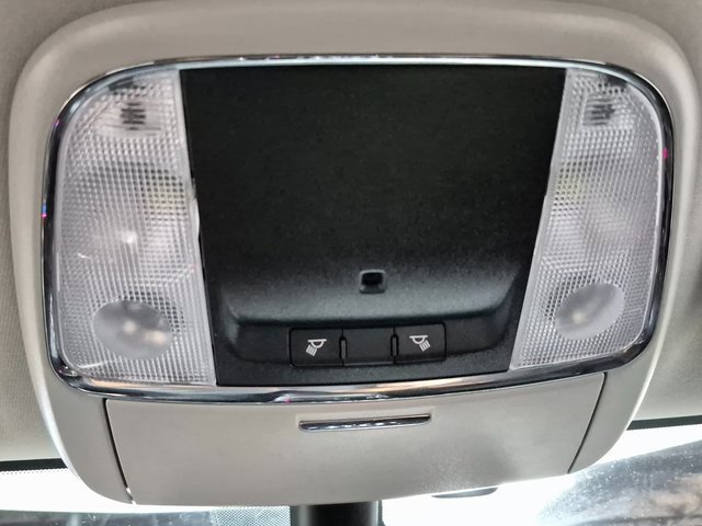 Used 2020 Dodge Durango SXT image 27