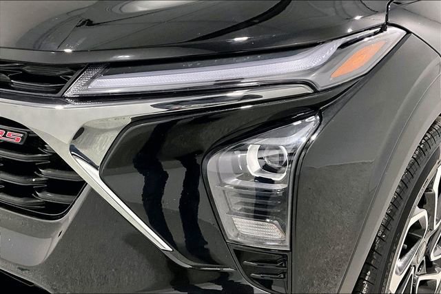 Used 2025 Chevrolet Trax RS image 33