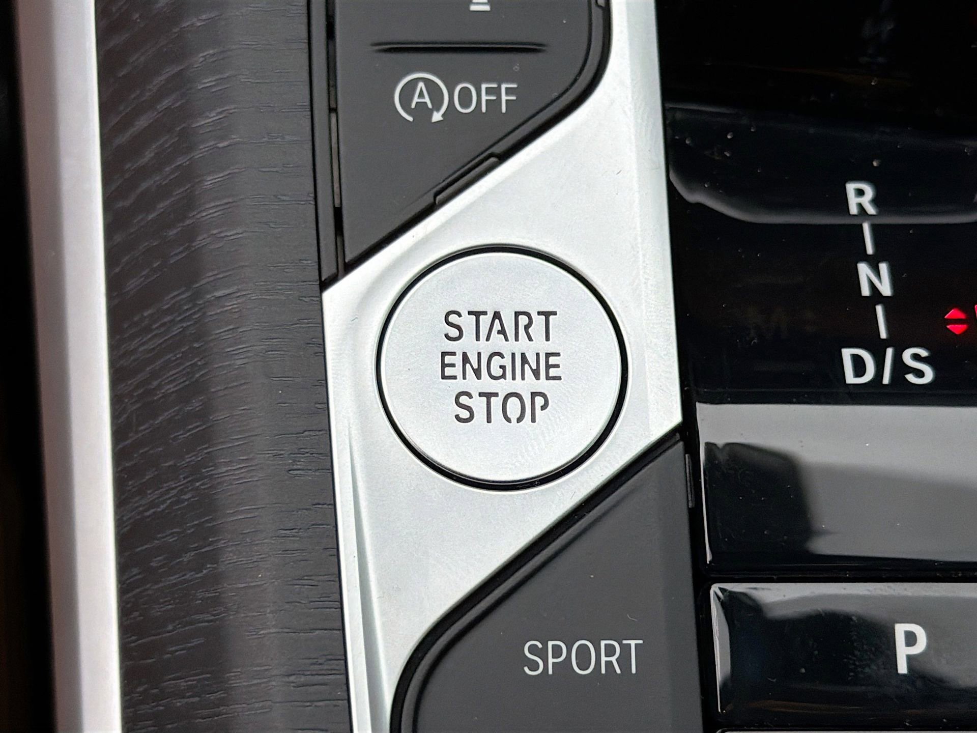 New 2025 BMW 330i xDrive Sedan w/ Convenience Package image 35