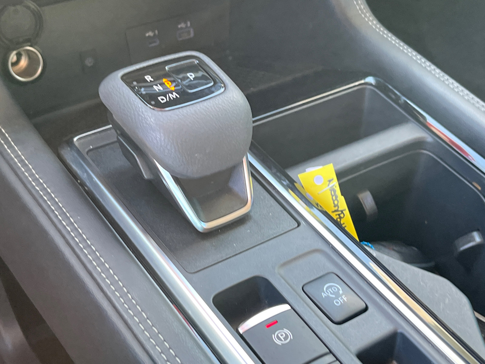 Used 2023 Nissan Pathfinder Platinum image 21