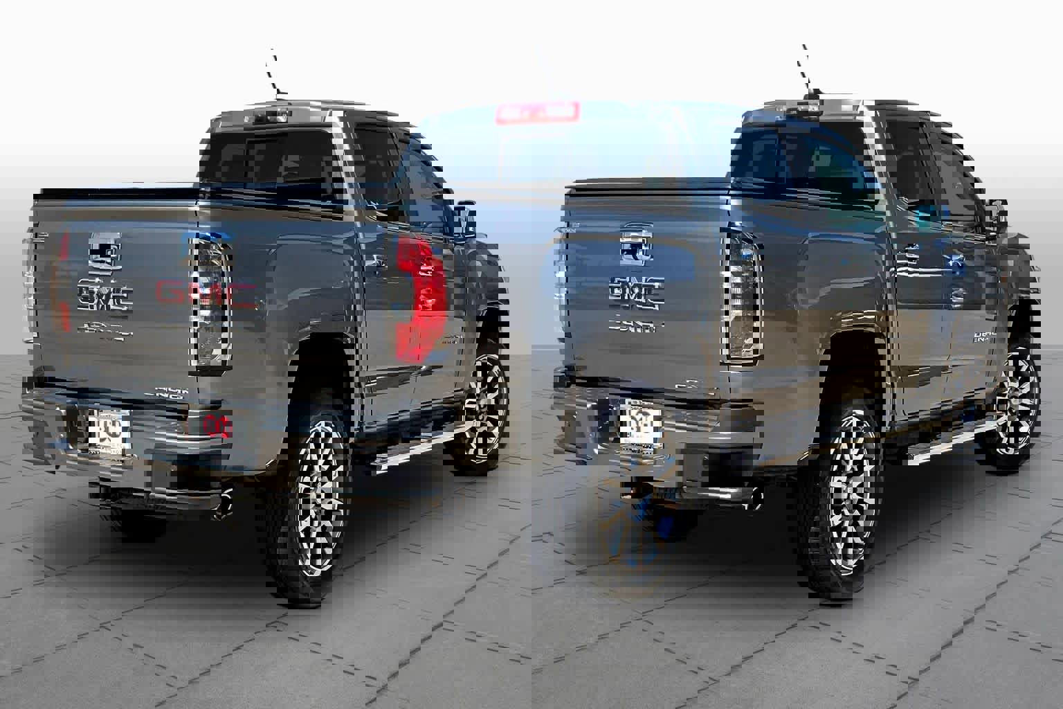 Used 2021 GMC Canyon Denali image 13