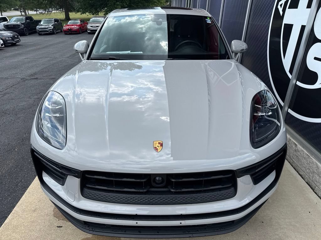 Used 2024 Porsche Macan Turbo AWD/4WD image 9