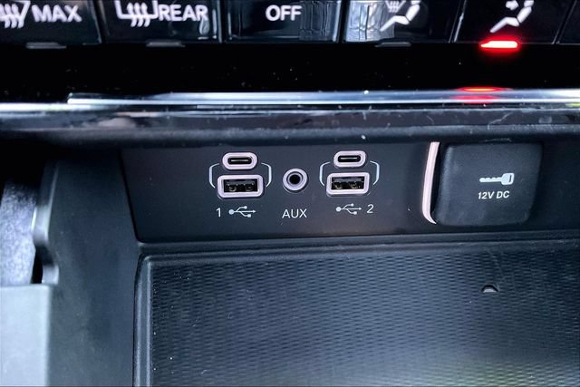 Used 2023 Jeep Grand Cherokee Altitude AWD/4WD image 26