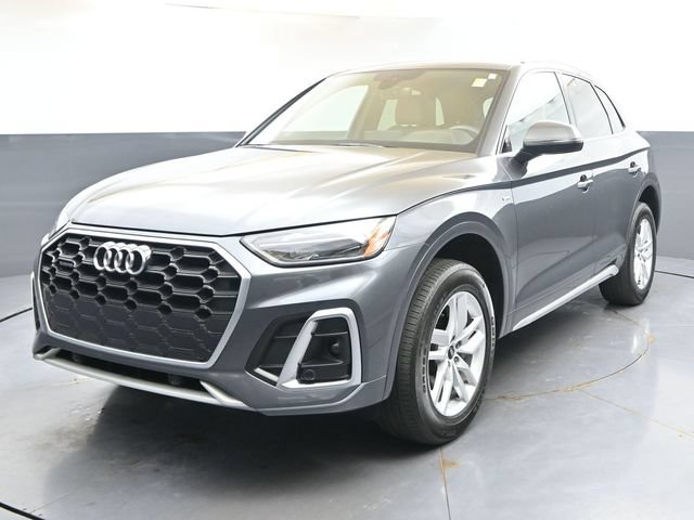 Used 2024 Audi Q5 2.0T Premium w/ Convenience Package