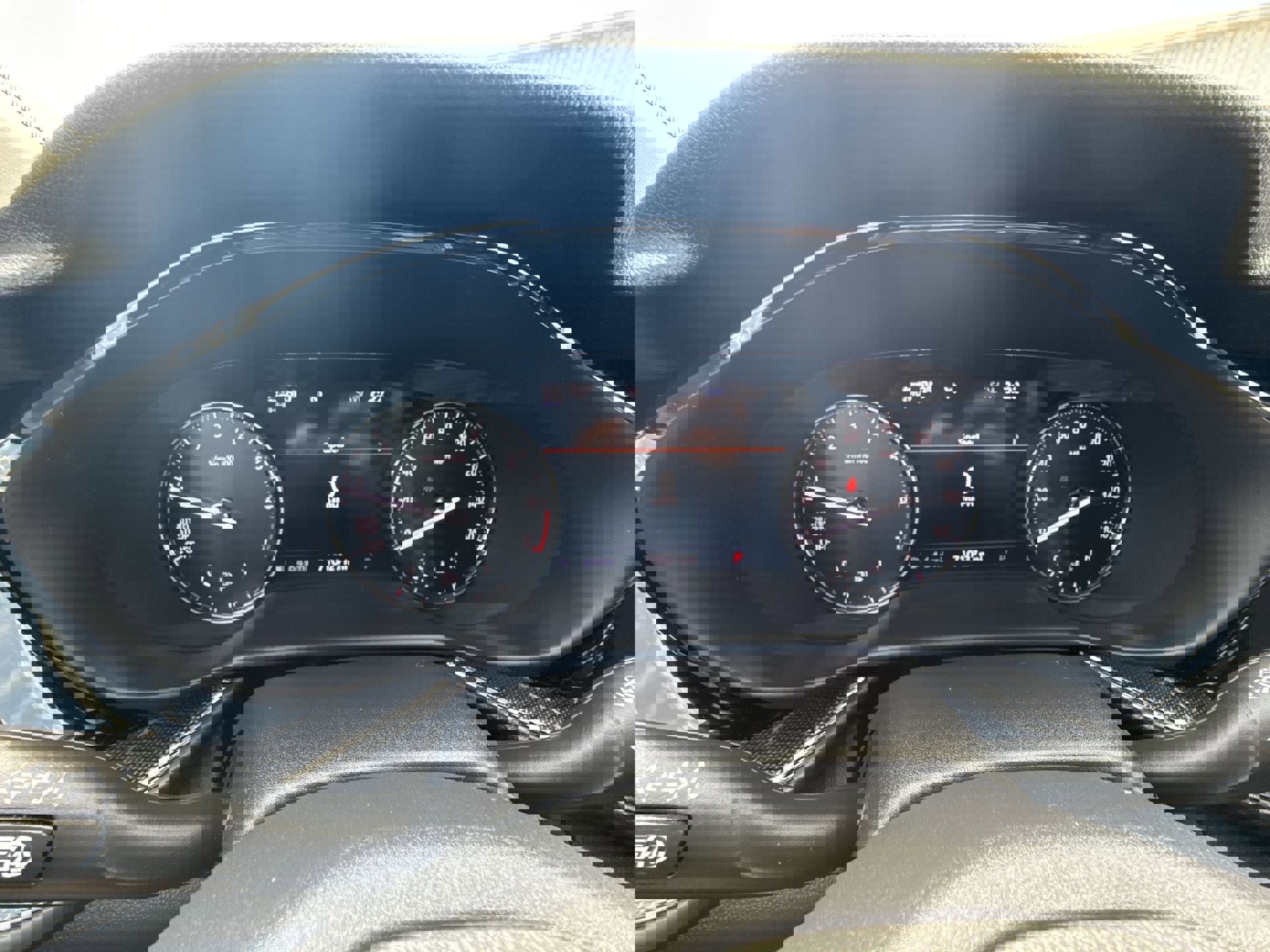 Used 2023 Buick Envision Essence image 11