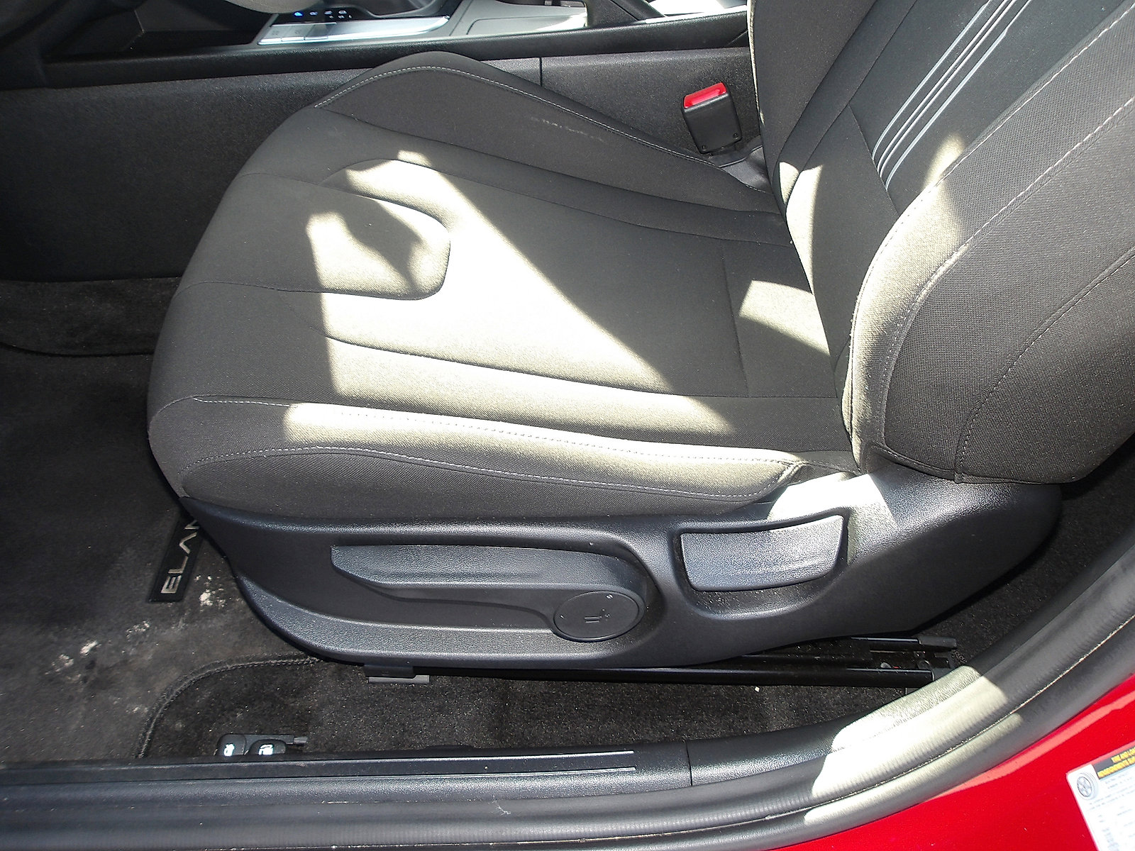 Certified 2024 Hyundai Elantra SEL image 13