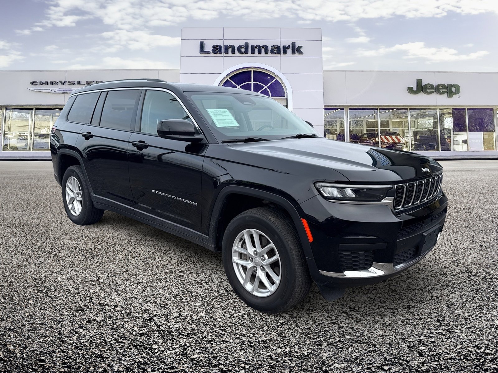 Used 2022 Jeep Grand Cherokee L Laredo w/ Luxury Tech Group I AWD/4WD image 19