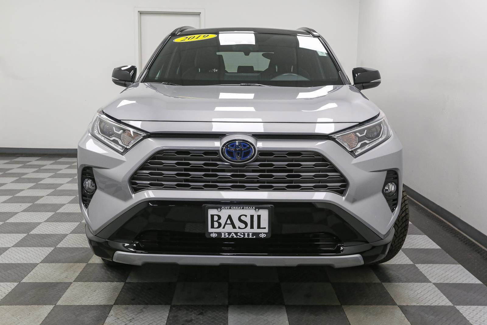Used 2019 Toyota RAV4 XSE w/ Carpet Mat Package AWD/4WD image 3