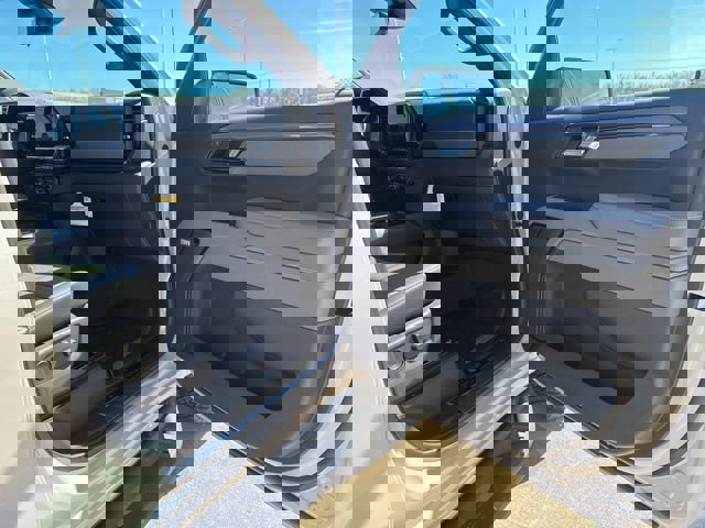 New 2026 Chevrolet Silverado 1500 ZR2 w/ Dark Appearance Package image 53