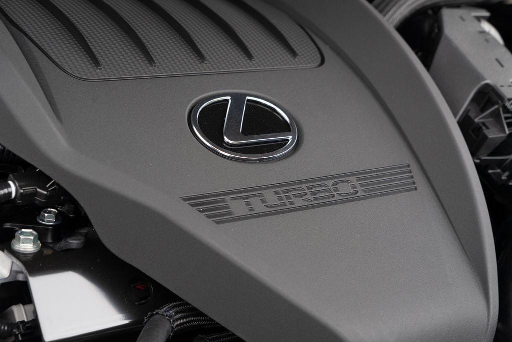 New 2026 Lexus TX 500h AWD w/ Technology Package image 6