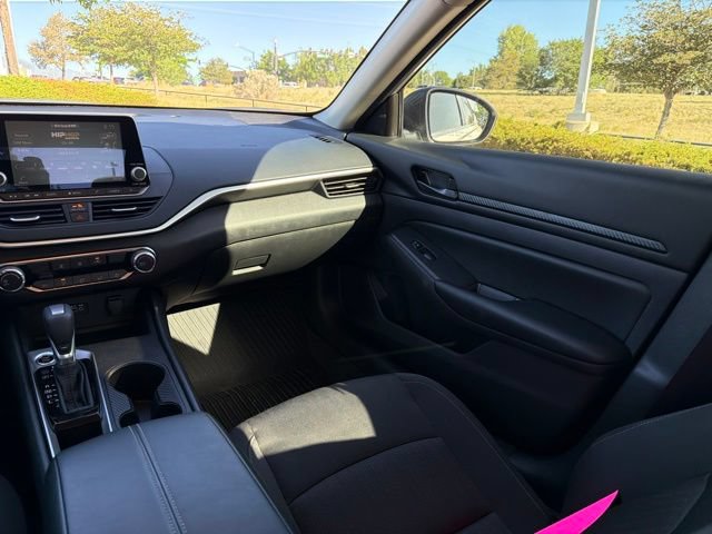 Used 2025 Nissan Altima 2.5 S FWD image 27