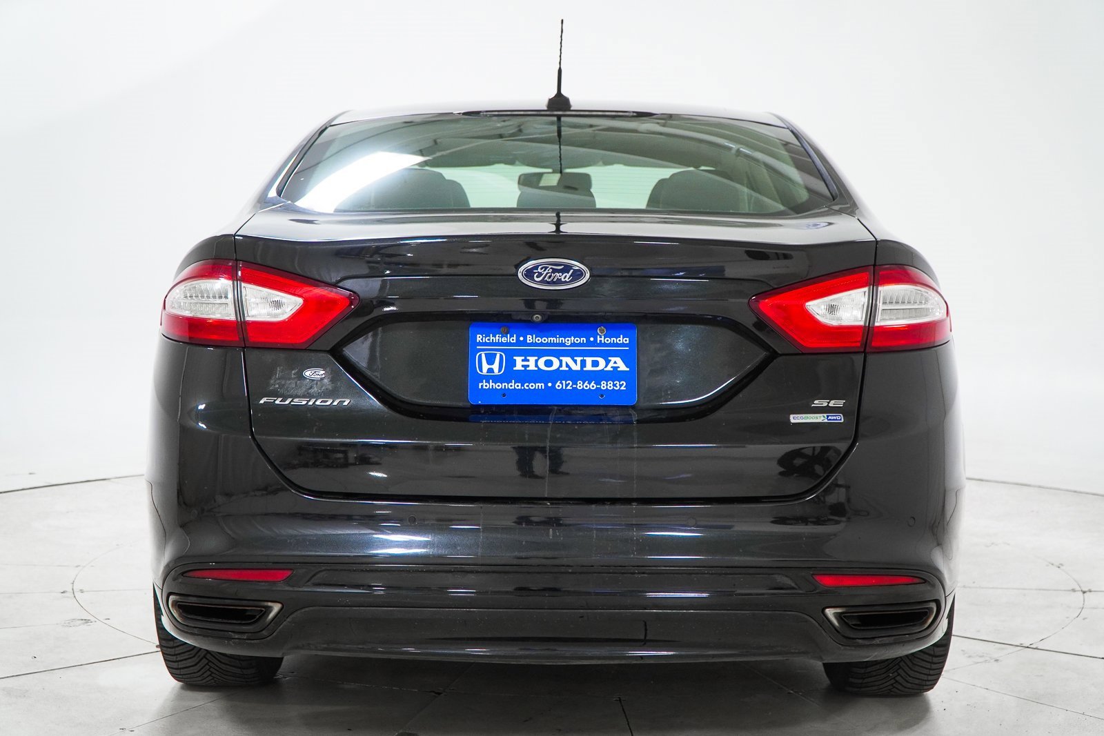 Used 2015 Ford Fusion SE w/ Equipment Group 202A image 7