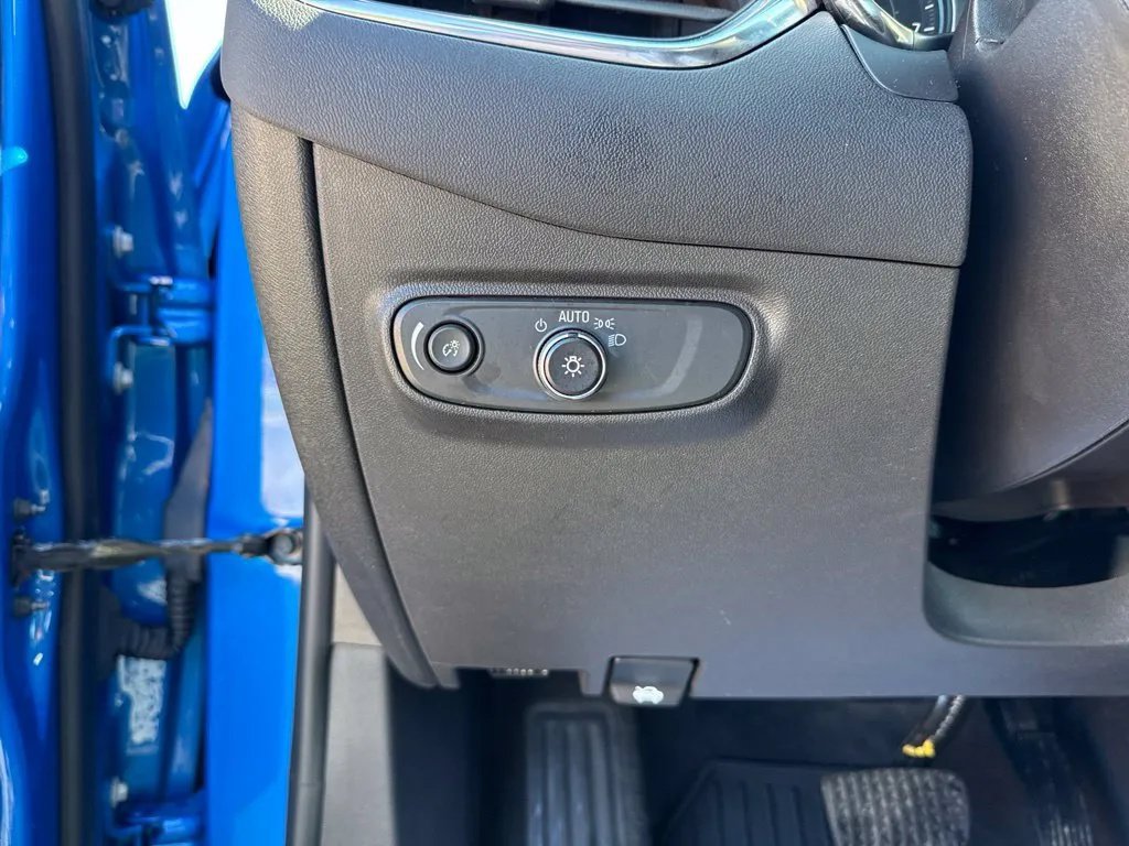 Used 2024 Chevrolet Equinox LT FWD image 20