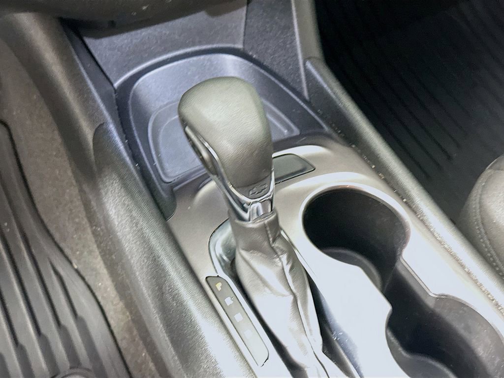 Used 2021 Chevrolet Malibu LS w/ LPO, Convenience Package 2 image 16