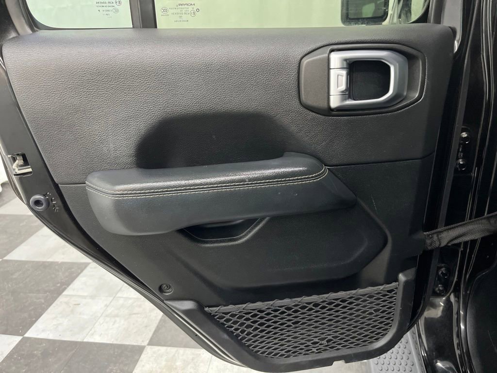 Used 2020 Jeep Wrangler Unlimited Sahara image 18