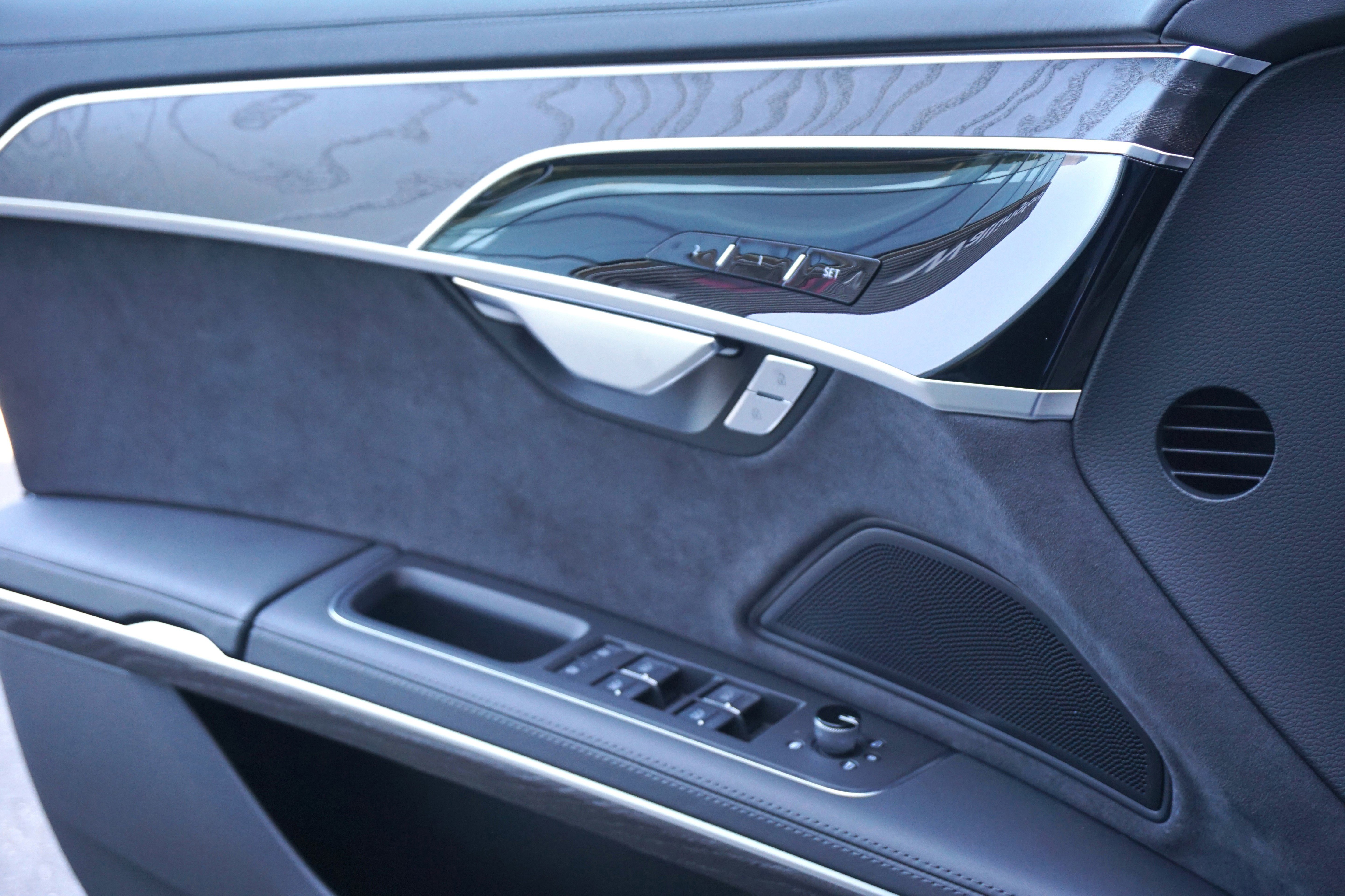 New 2025 Audi A8 L 3.0T image 10