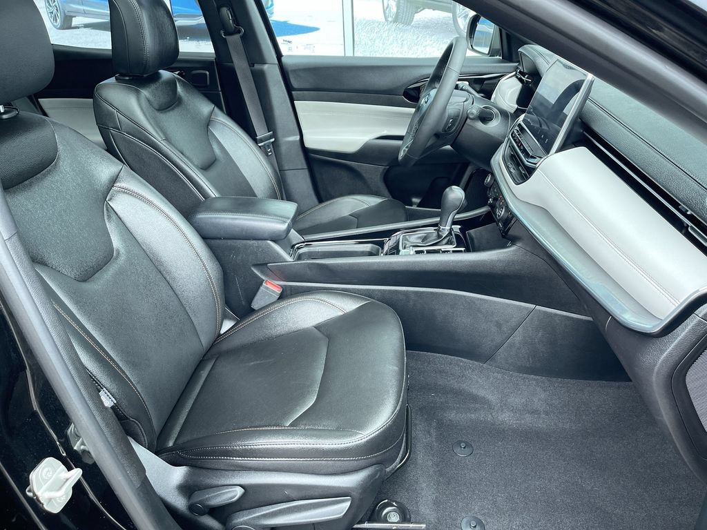 Used 2024 Jeep Compass Limited w/ Sun and Sound Group AWD/4WD image 28