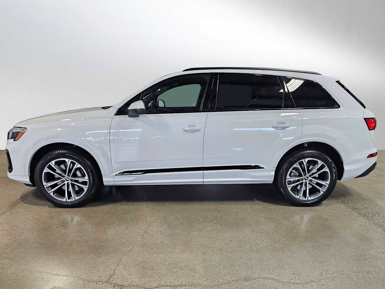 New 2026 Audi Q7 2.0T Premium image 4