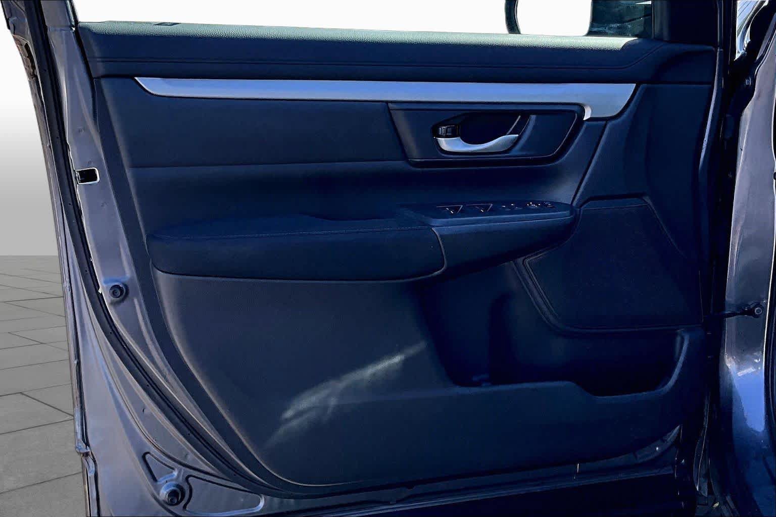 Used 2018 Honda CR-V LX image 21