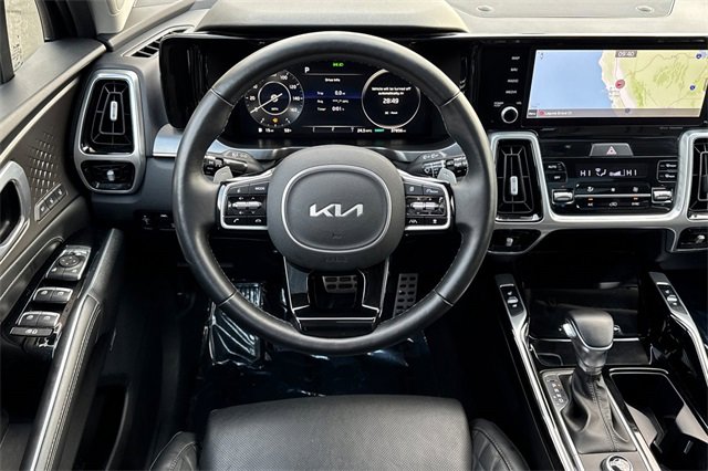 Used 2022 Kia Sorento SX image 16