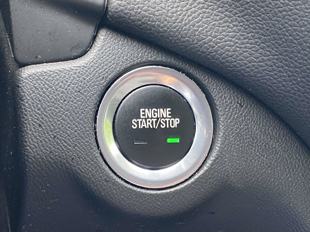 Used 2024 Chevrolet Equinox LT AWD/4WD image 23
