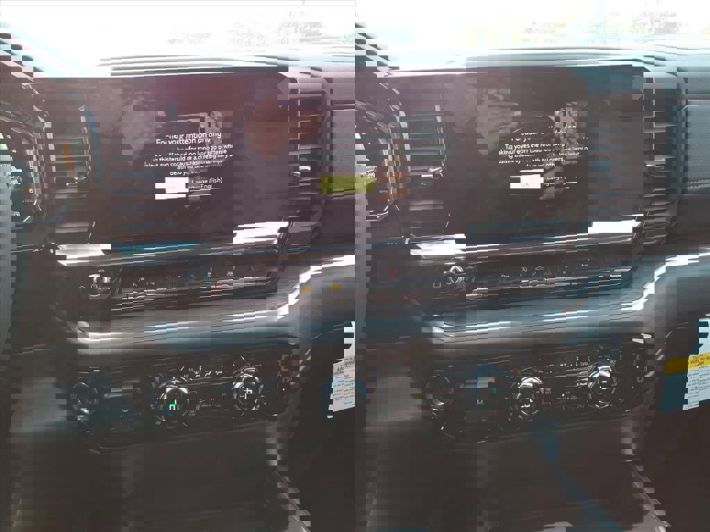 New 2026 GMC Sierra 1500 SLT image 20