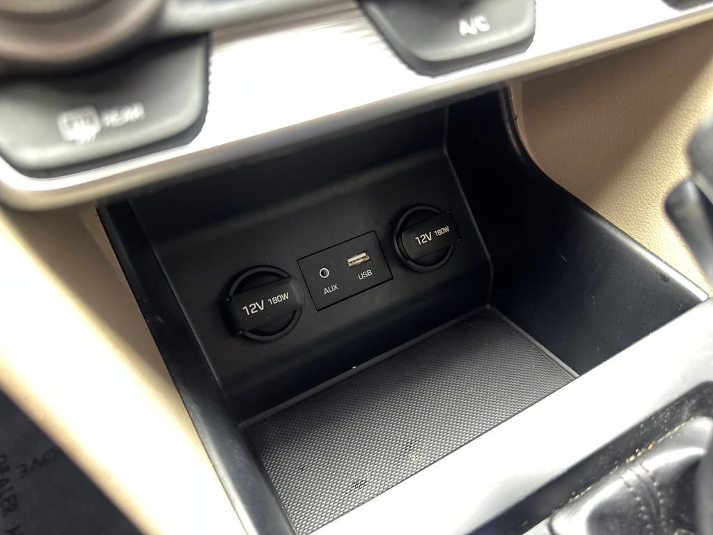 Used 2019 Hyundai Elantra SE FWD image 54