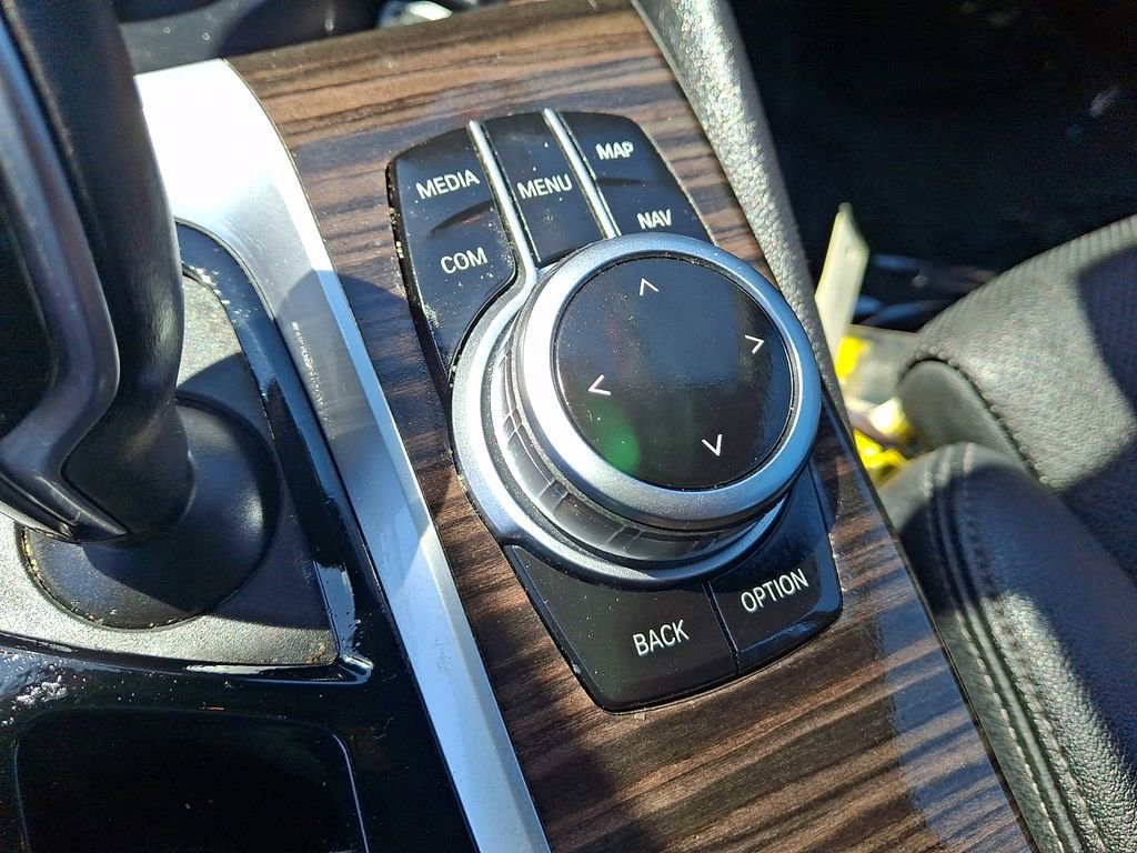 Used 2022 BMW 530i xDrive AWD/4WD image 26