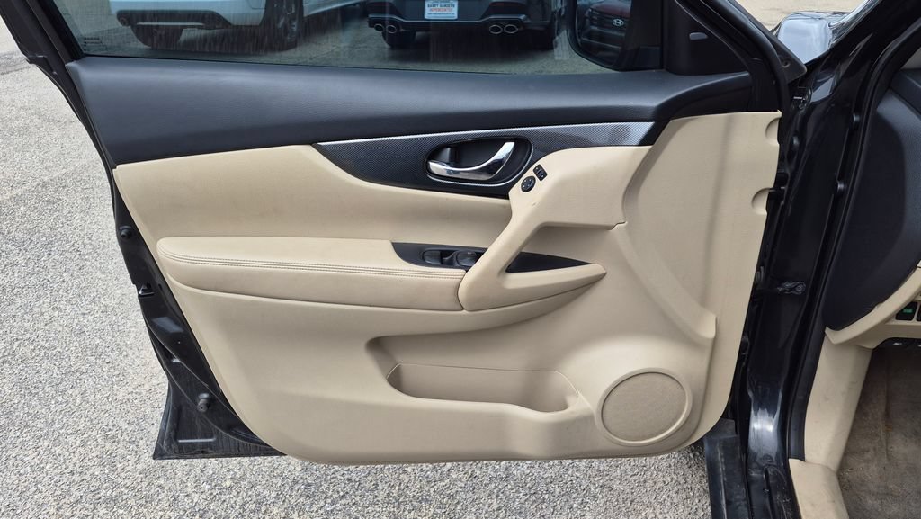 Used 2015 Nissan Rogue SL w/ SL Premium Package AWD/4WD image 9