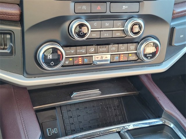 Used 2023 Ford Expedition Max Limited image 24