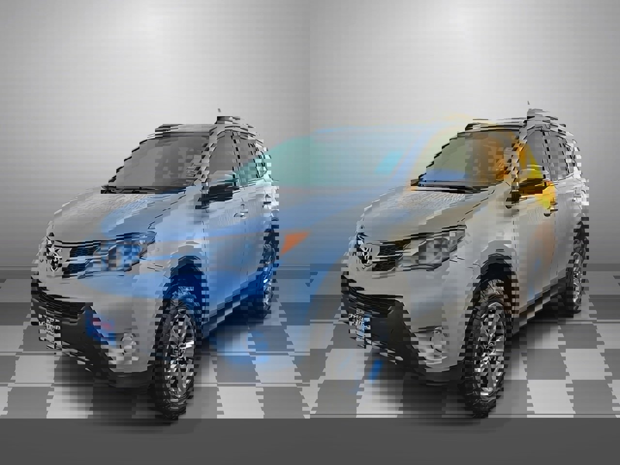 Used 2015 Toyota RAV4 XLE image 3