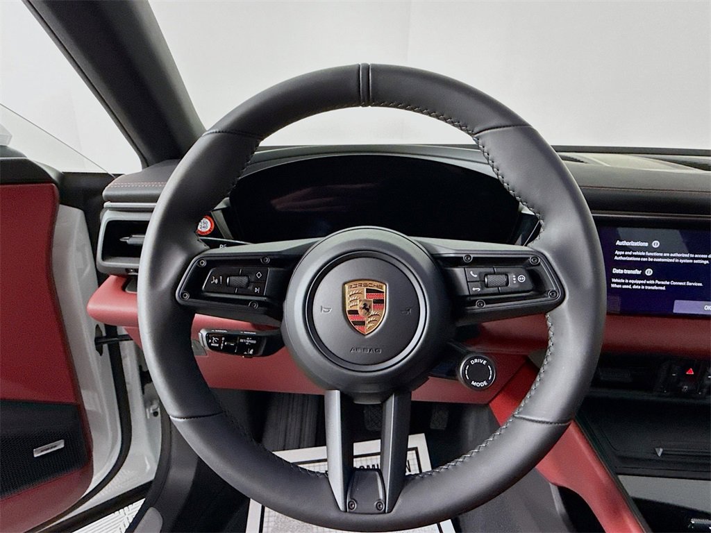 Used 2025 Porsche Macan Electric image 12